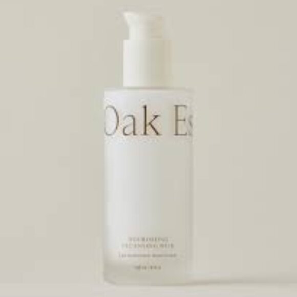 Oak Essentials Other - Oak Essentials Nourishing Cleansing Milk - NWT - NIB